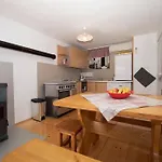 아파트 Family-friendly With Swimming Pool Lic, Gorski Kotar - 23685 *